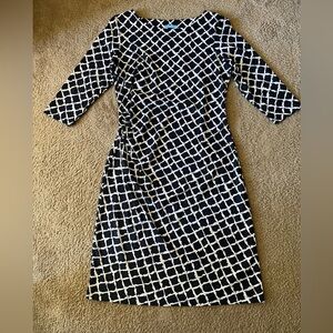 J. McLaughlin Navy White Printed Rouched Side Detail Catalina Cloth Midi Dress L